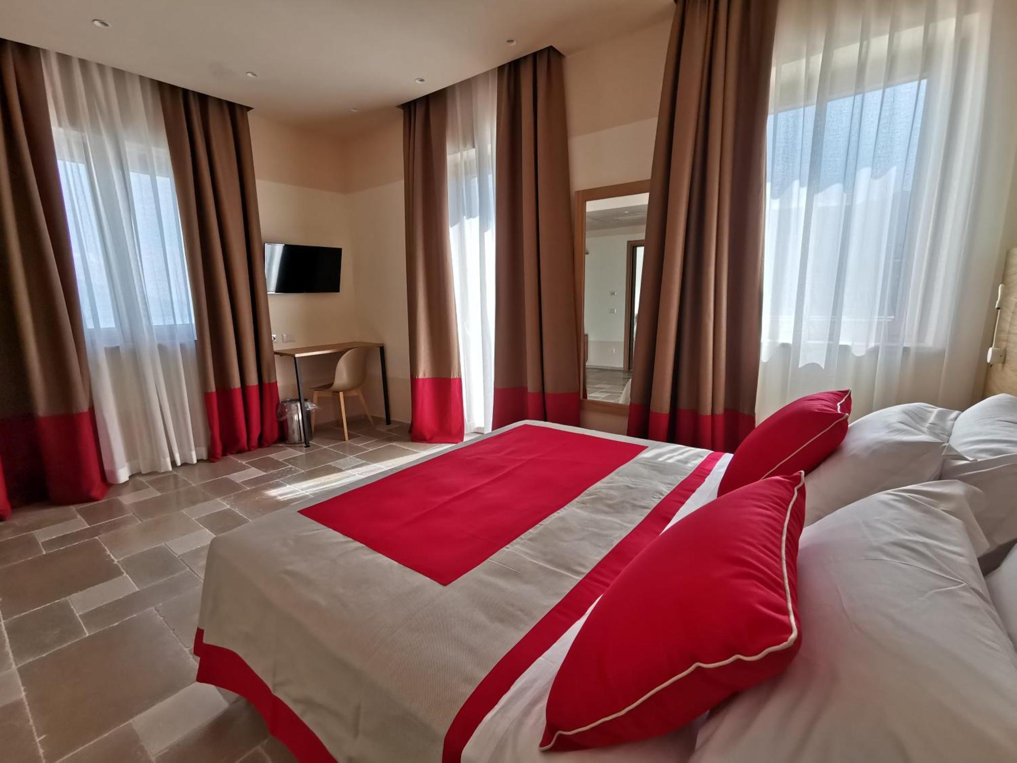 Maison Montechiaro Вико Екуензе Екстериор снимка